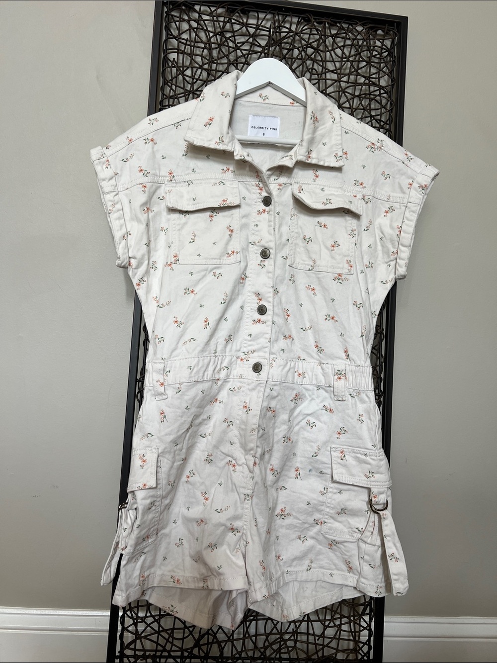 Celebrity Pink Billie Eilish Junior Roll Cuff Boiler Jumper ivory floral S